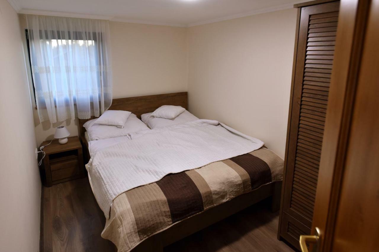 Siraly Apartman Гойдунанаш Екстер'єр фото