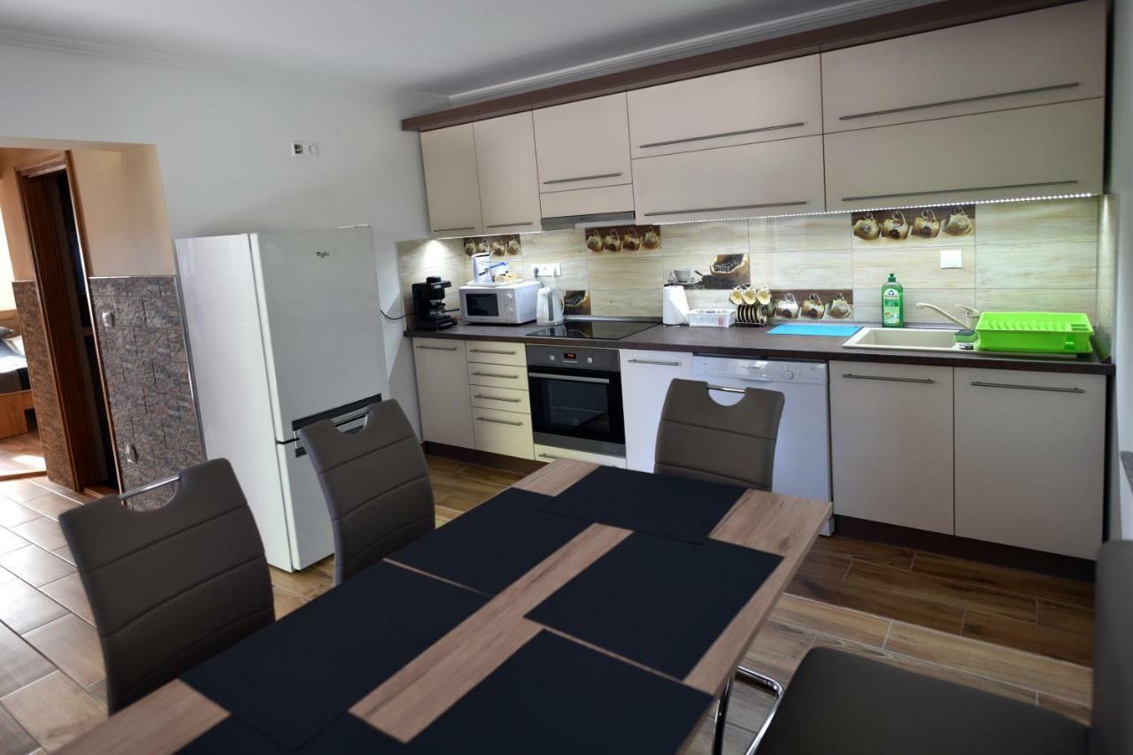 Siraly Apartman Гойдунанаш Екстер'єр фото